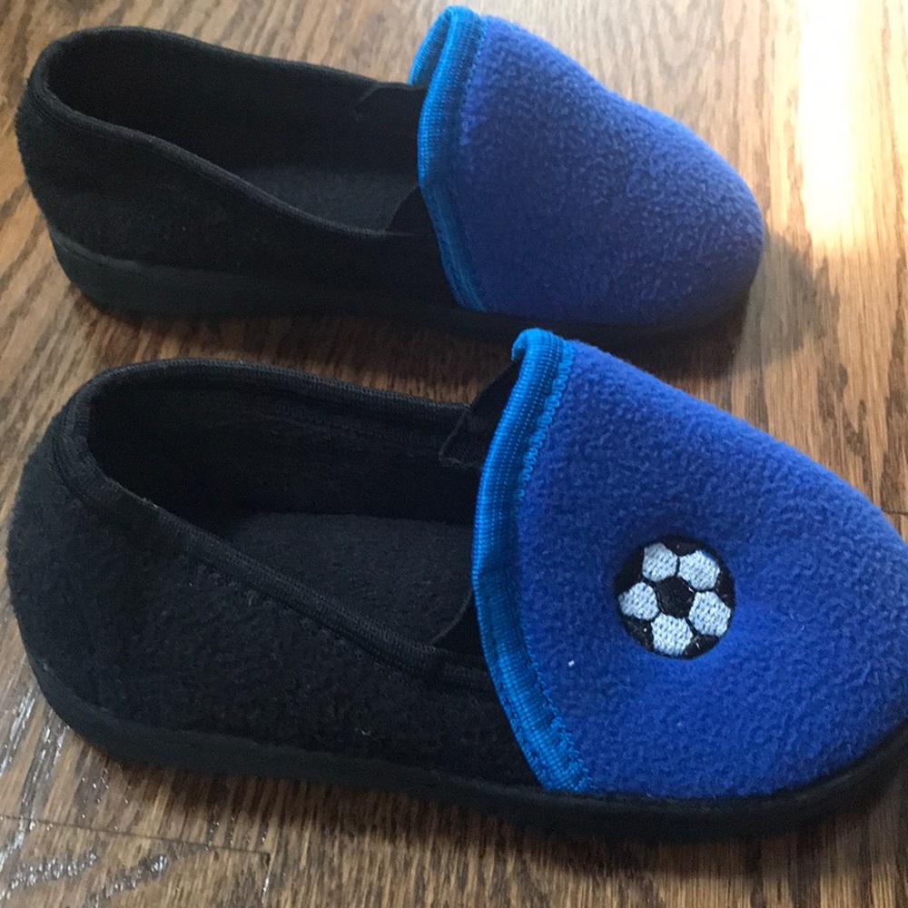 Slippers - Picture 5 of 5